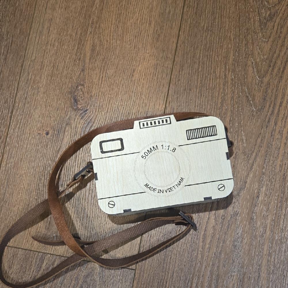 WOODEN CROSSBODY PURSE... #7817